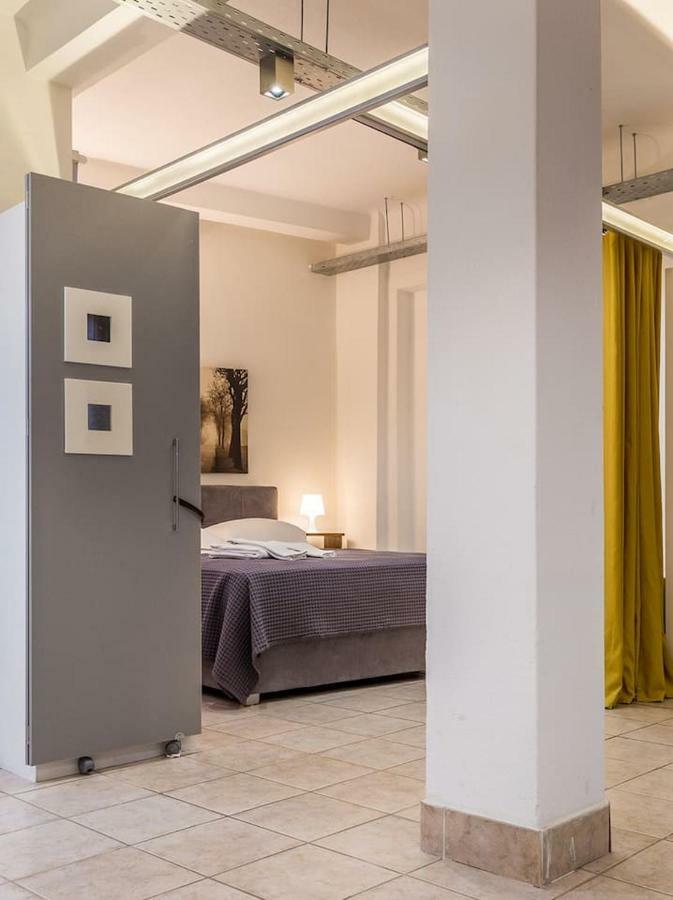 شقة Renovated Loft At The Center Of Monastiraki أثينا المظهر الخارجي الصورة