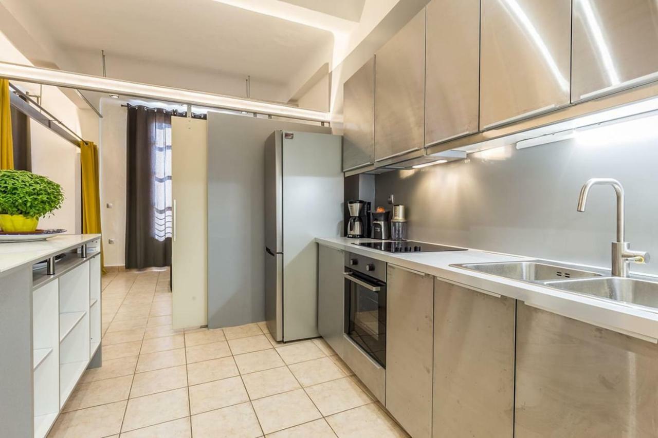 شقة Renovated Loft At The Center Of Monastiraki أثينا المظهر الخارجي الصورة