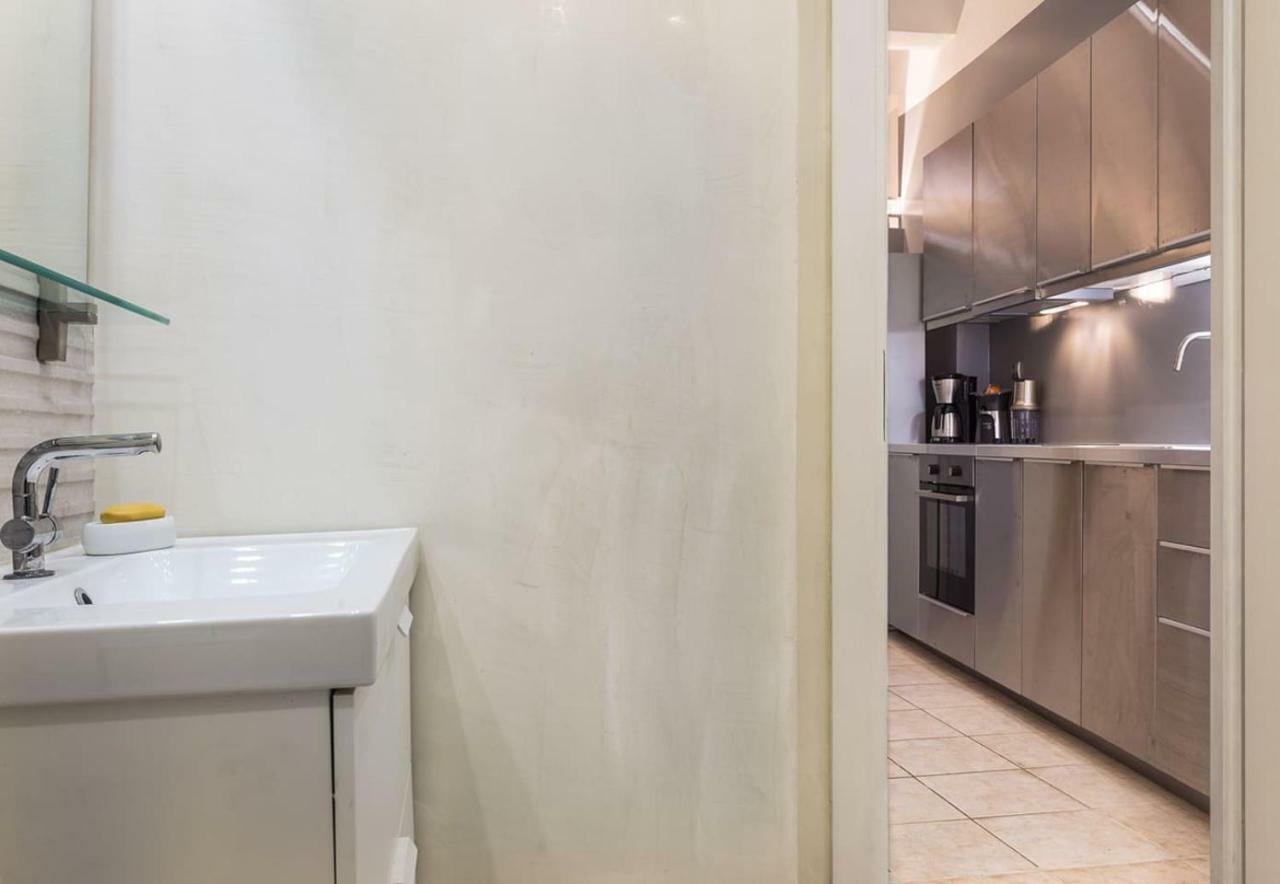 شقة Renovated Loft At The Center Of Monastiraki أثينا المظهر الخارجي الصورة